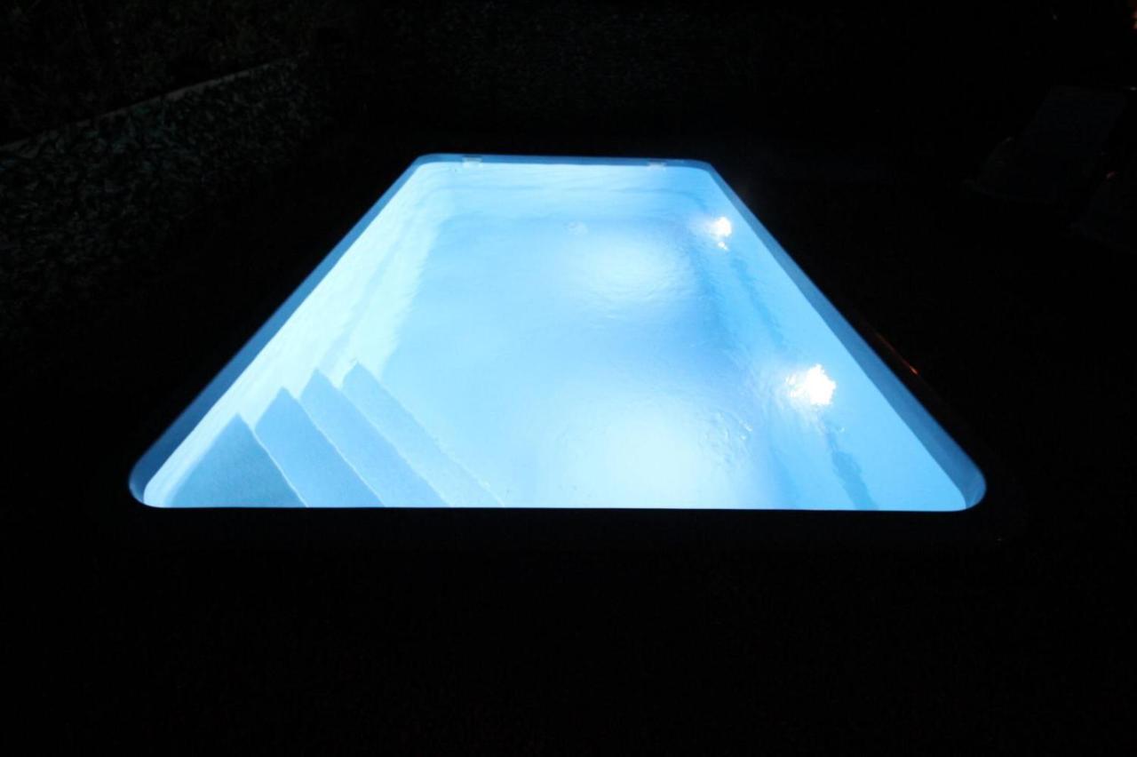 Blue Water Novalja Apartments Extérieur photo